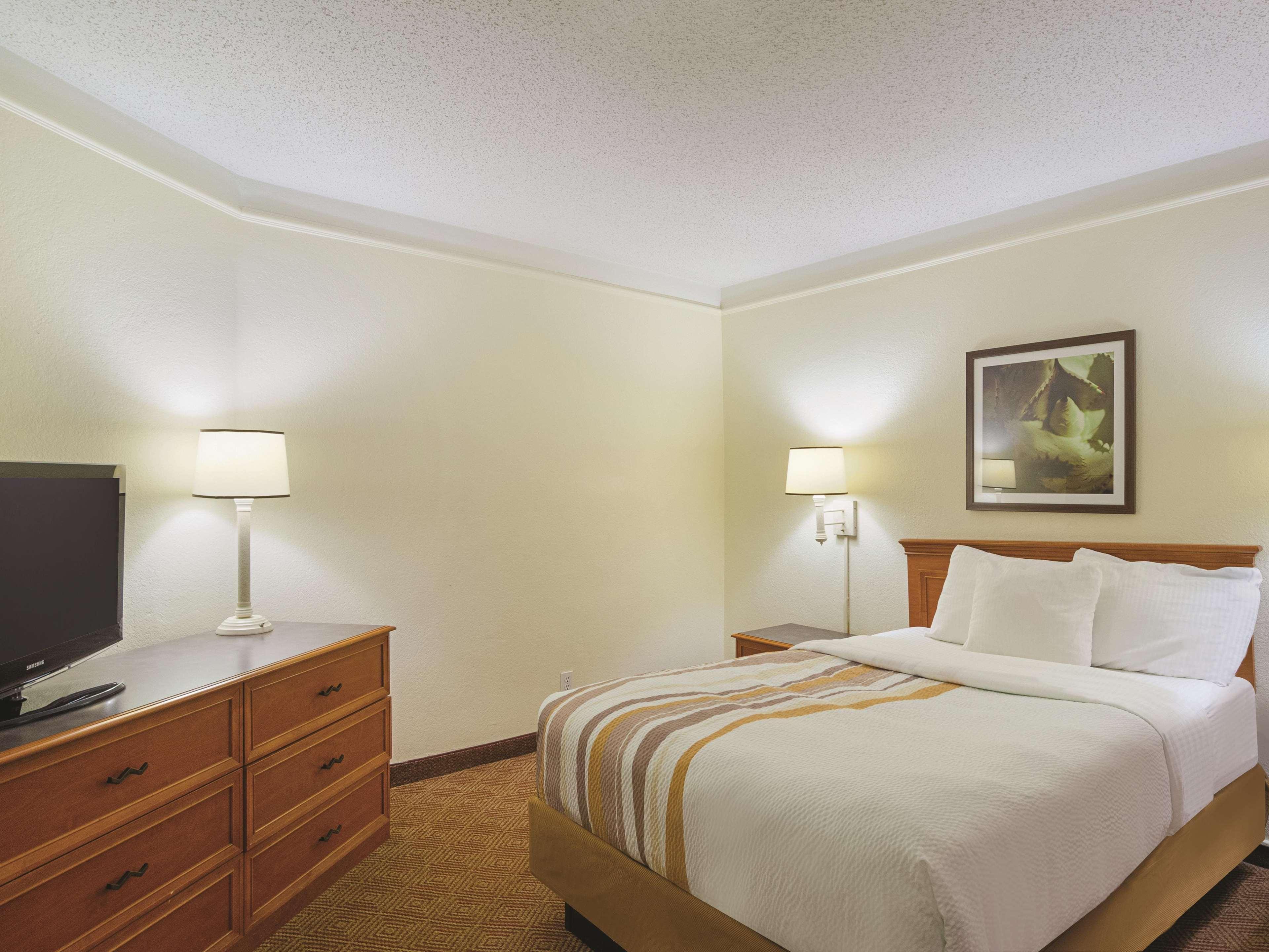 La Quinta Inn By Wyndham Denver Cherry Creek Екстер'єр фото