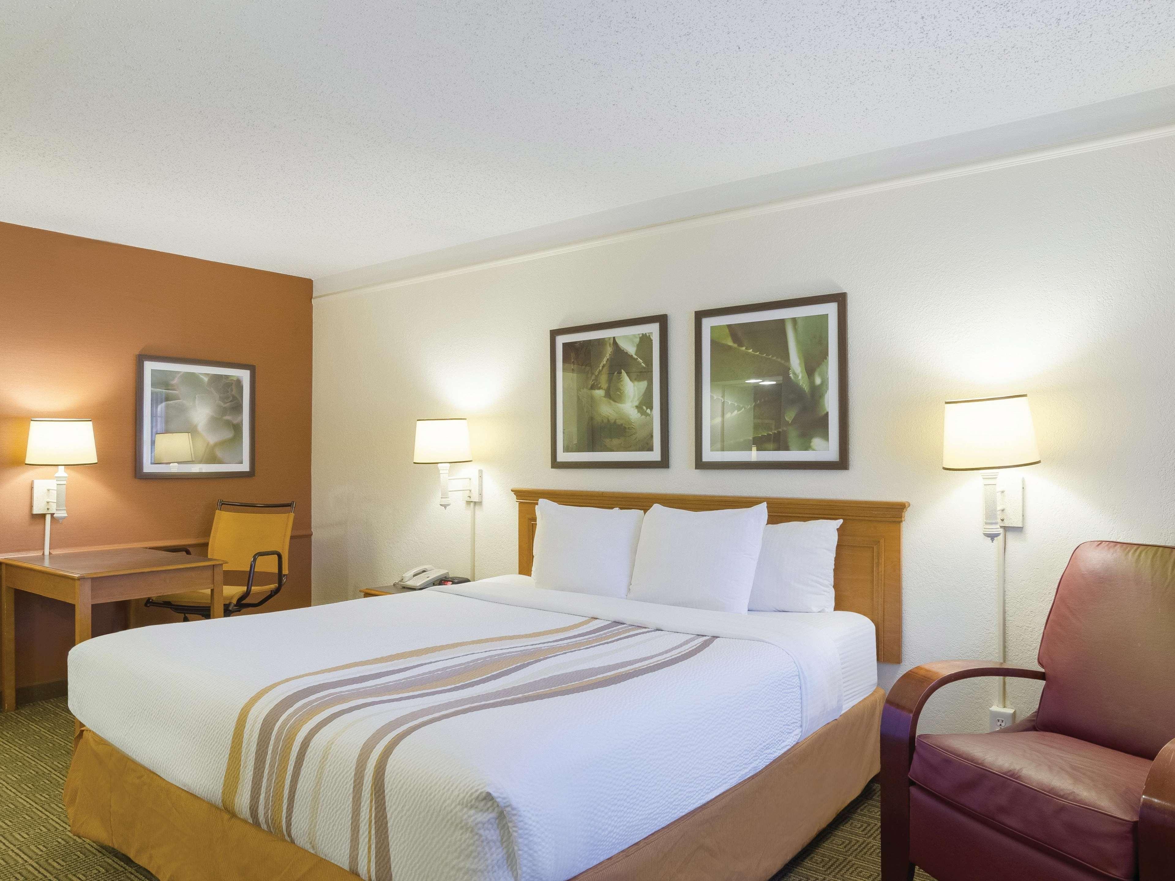 La Quinta Inn By Wyndham Denver Cherry Creek Екстер'єр фото