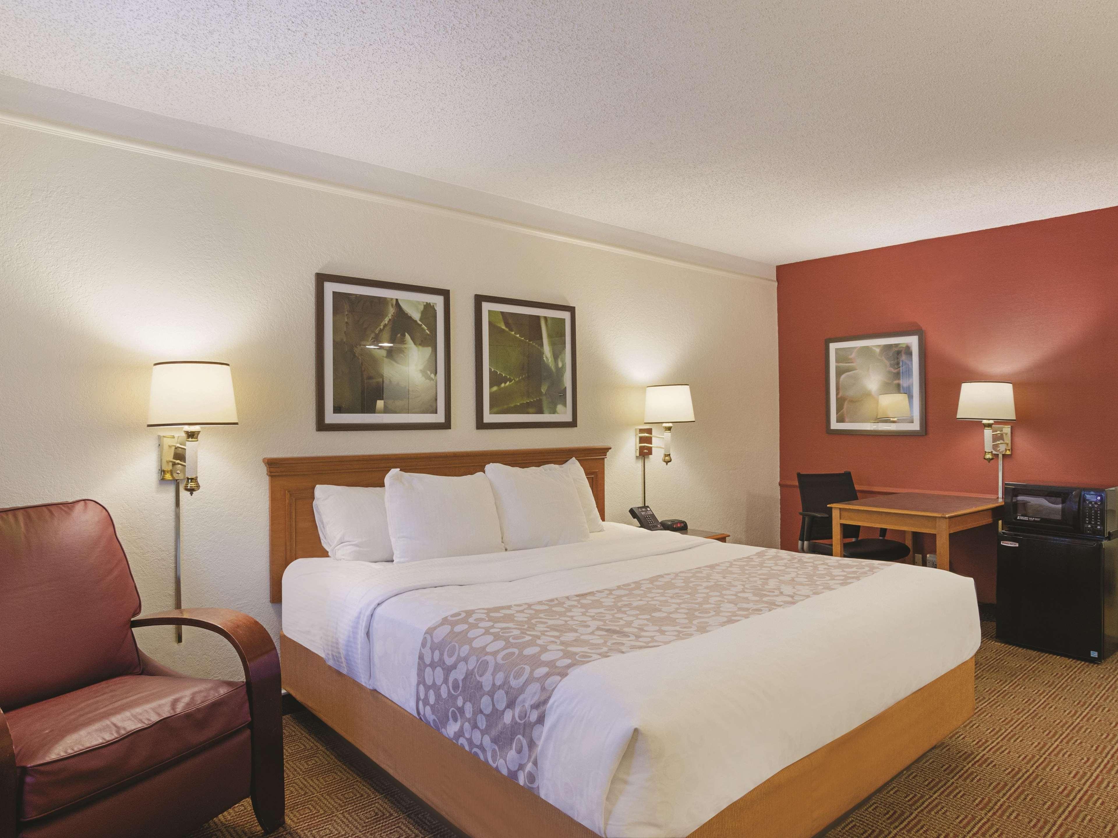 La Quinta Inn By Wyndham Denver Cherry Creek Екстер'єр фото