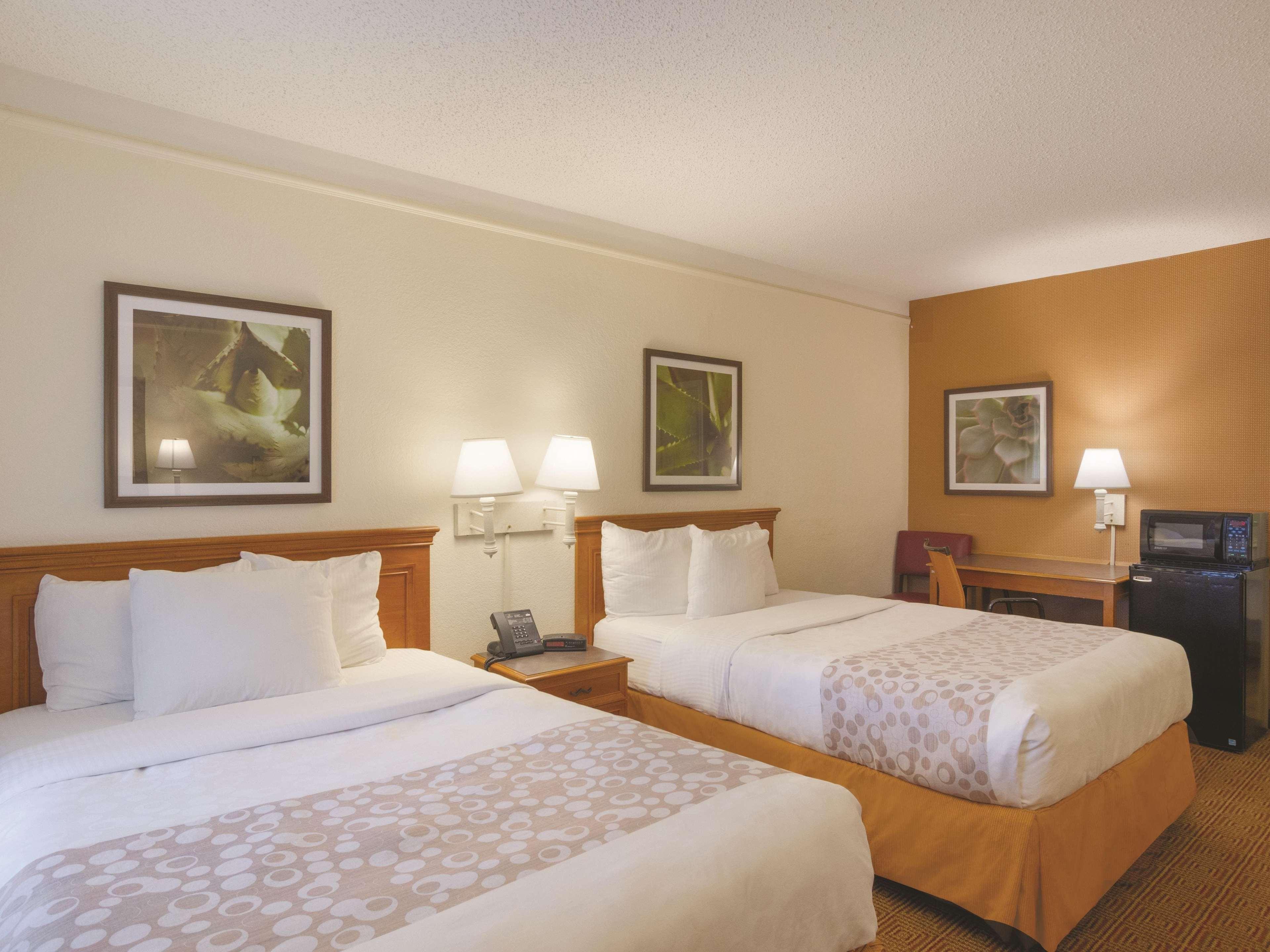 La Quinta Inn By Wyndham Denver Cherry Creek Екстер'єр фото