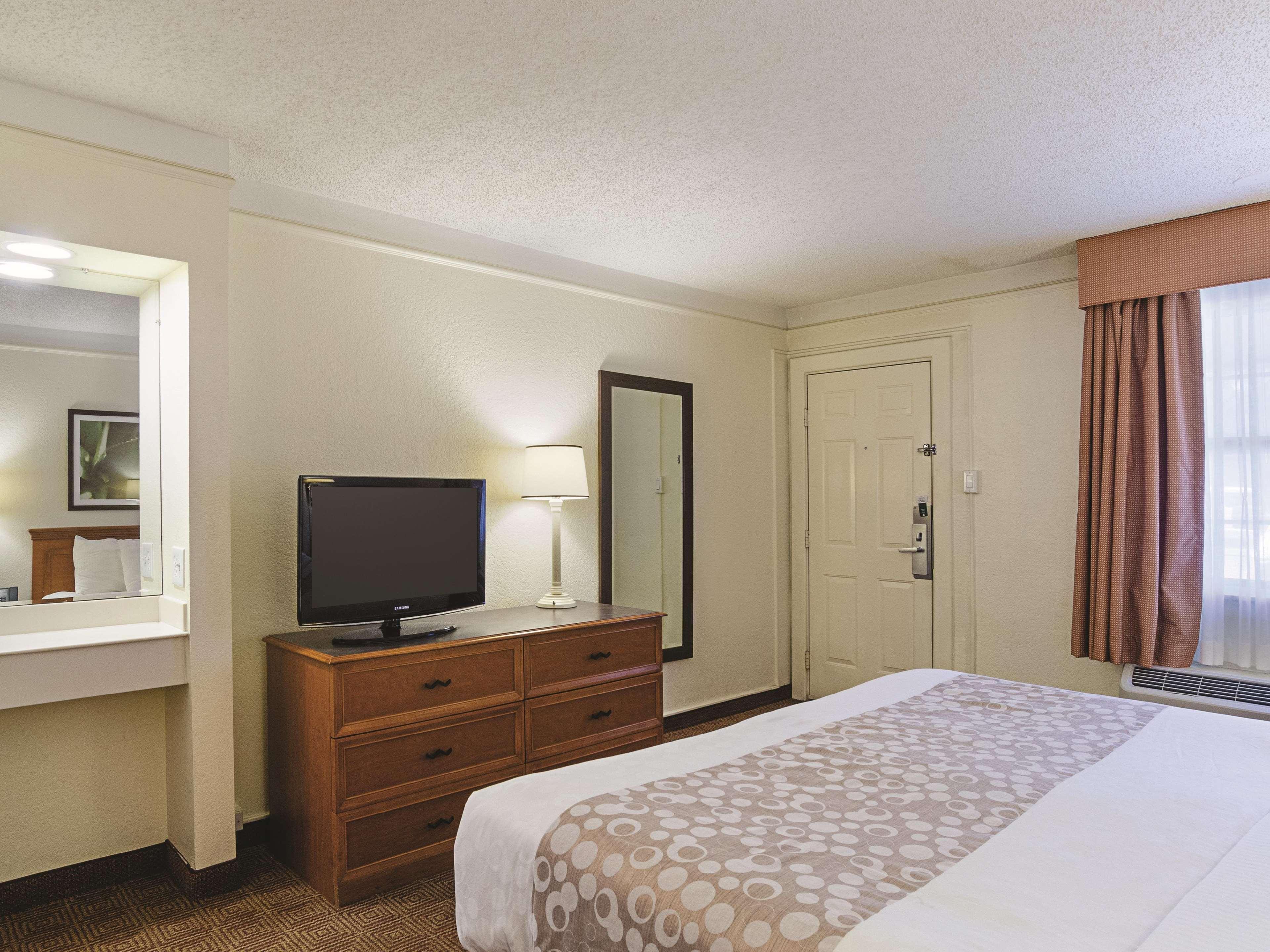 La Quinta Inn By Wyndham Denver Cherry Creek Екстер'єр фото