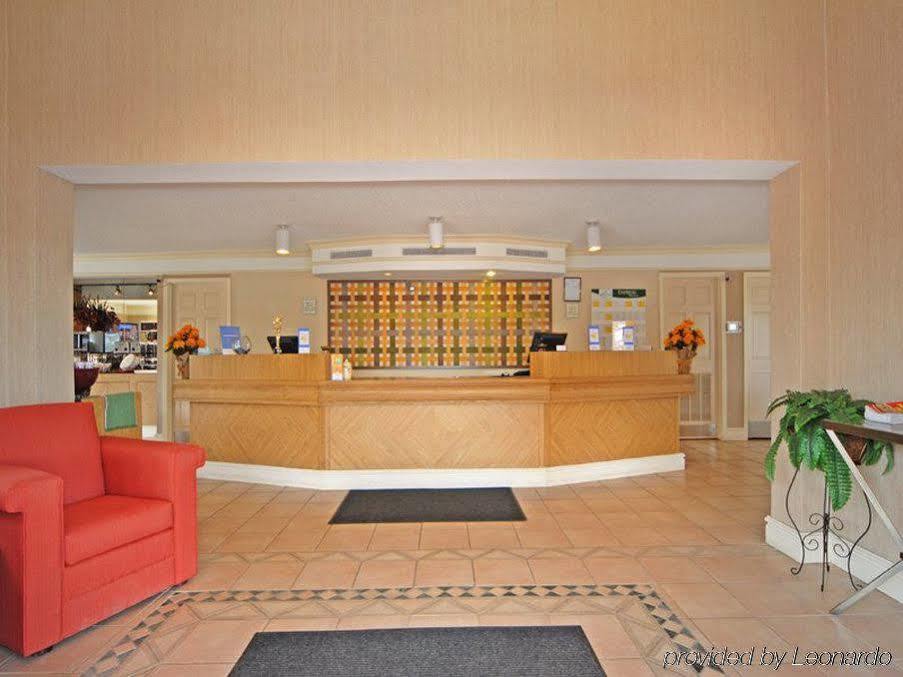 La Quinta Inn By Wyndham Denver Cherry Creek Екстер'єр фото